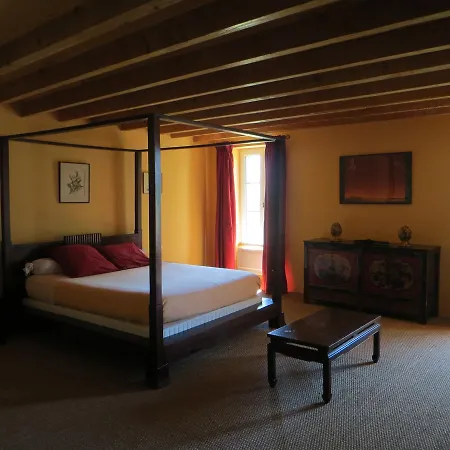 Chambres D'hotes De Cadalen Bed & Breakfast *